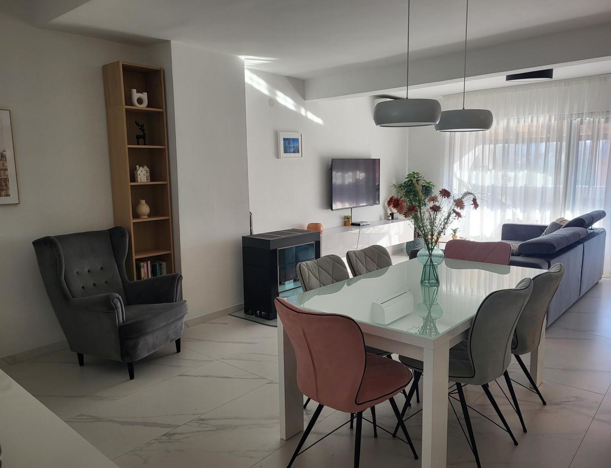 Rosa Apartment *