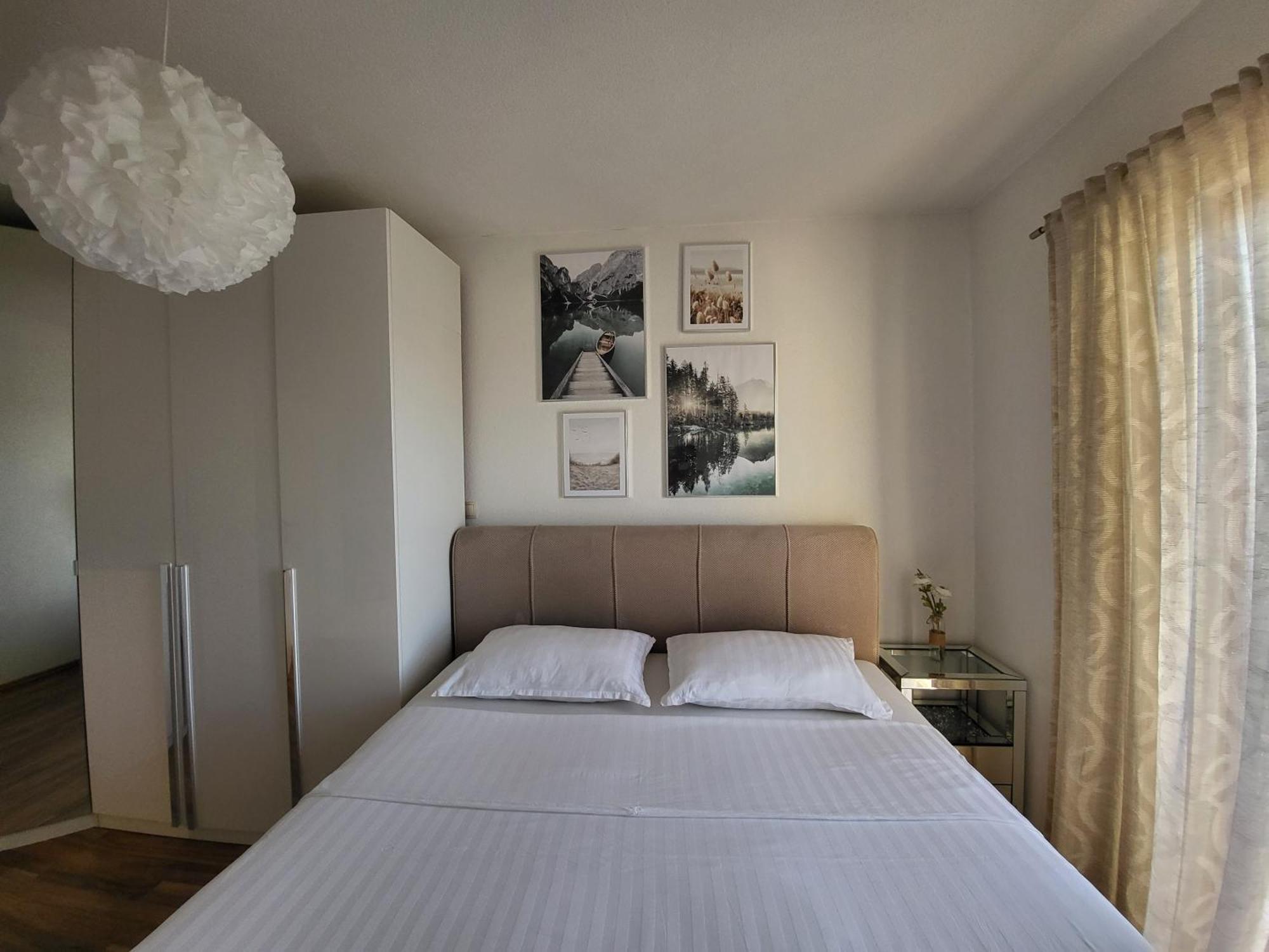 Rosa Apartment