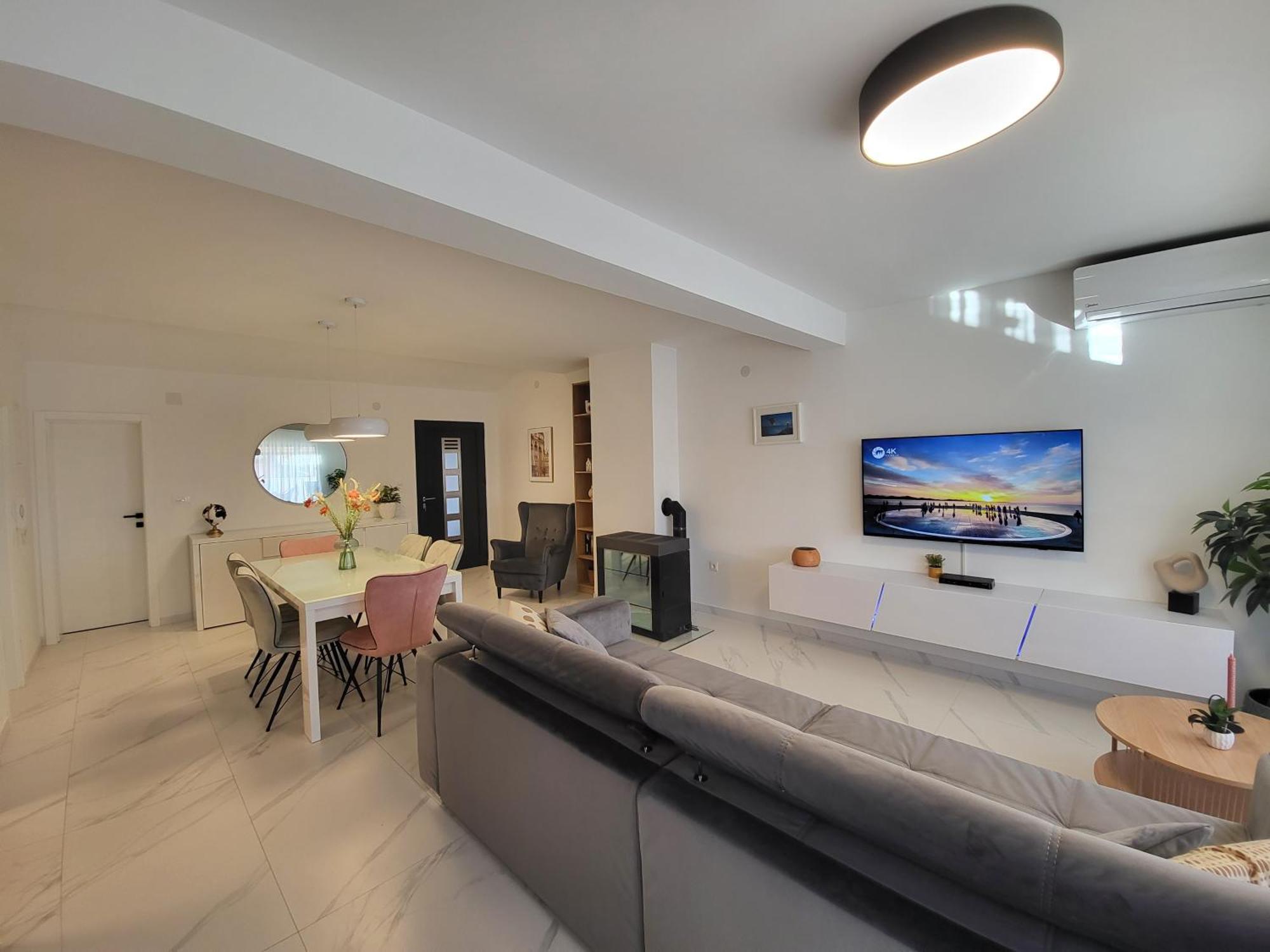 Rosa Apartment